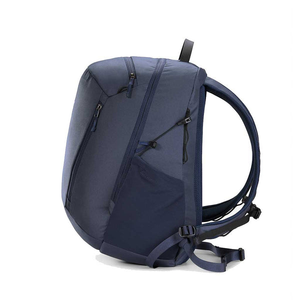 Arcteryx Mantis 26 Backpack - Black Sapphire | Boarders