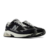 New Balance ABZORB 2010 - Black with Shadow Grey and Sea Salt side