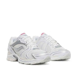 Saucony Progrid Triumph 4 - White/Silver Front